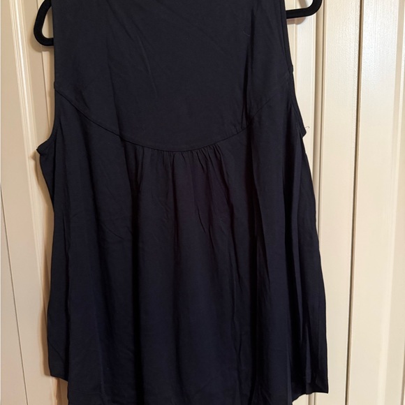 Roaman's Elegant Black Criss-Cross Top Never worn.  Size 18/20 - Picture 3 of 3